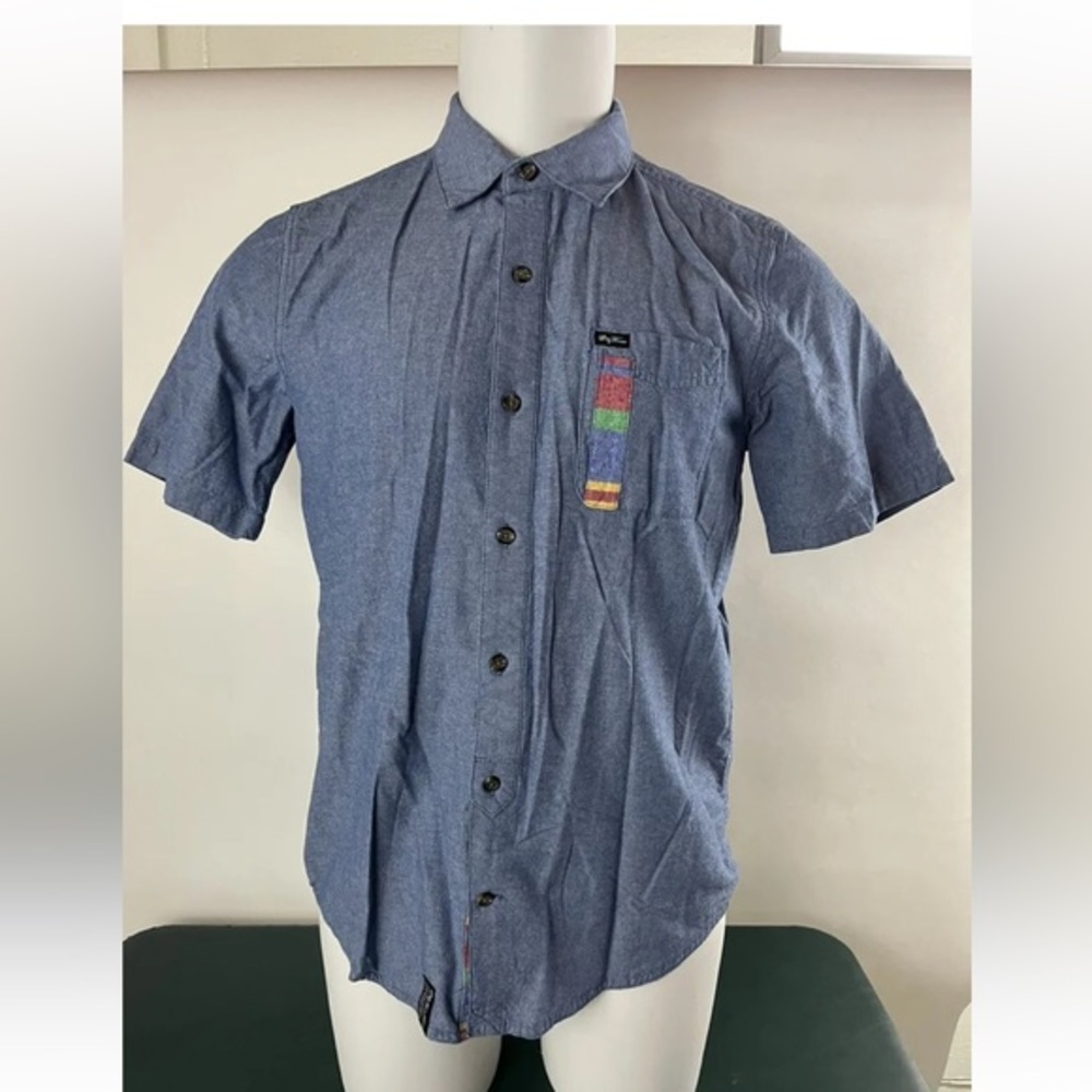 LNG Wovens Short Sleeve Button Down Denim Shirt Men's Size S (104)